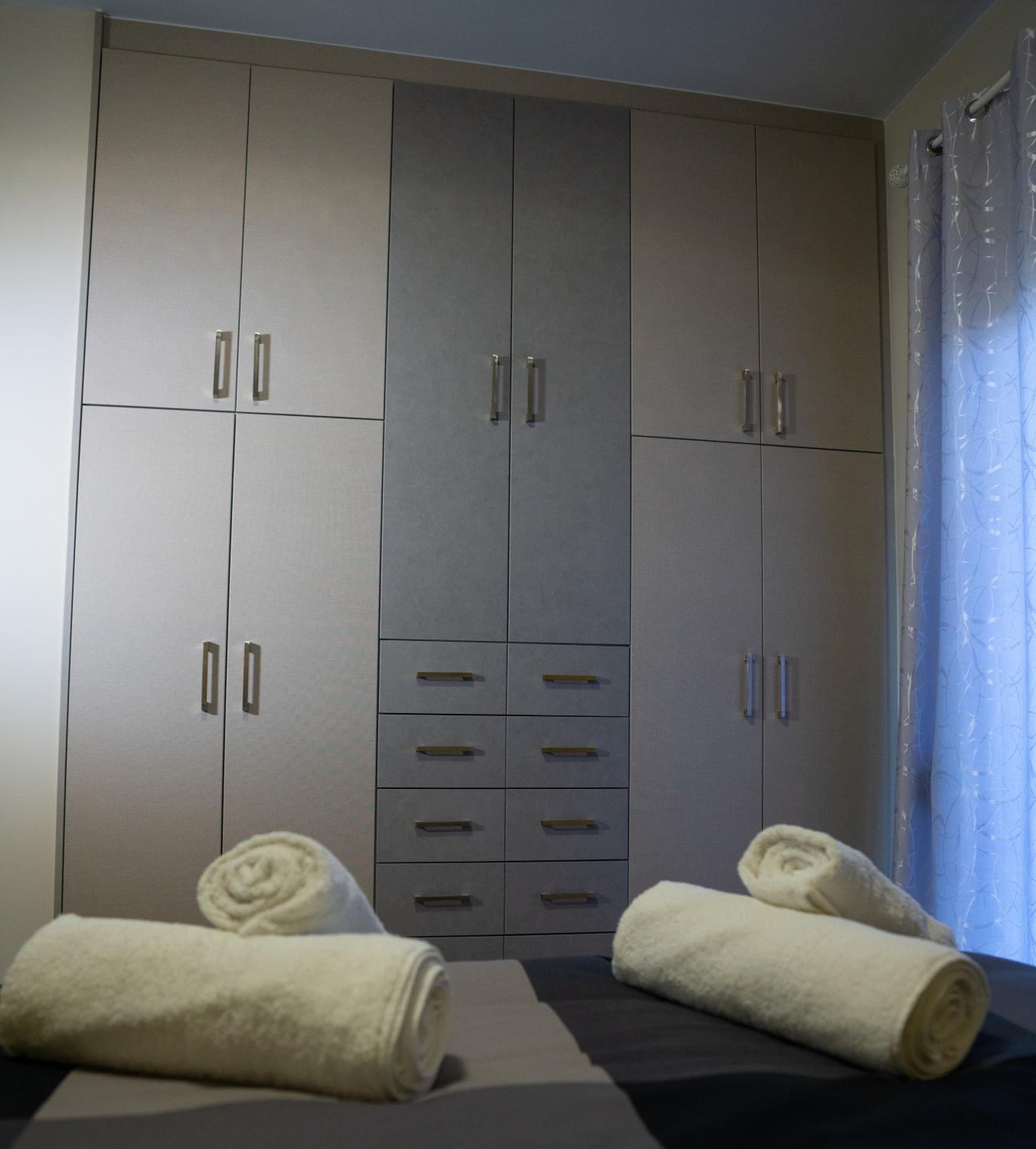 Roumvini's Apartment