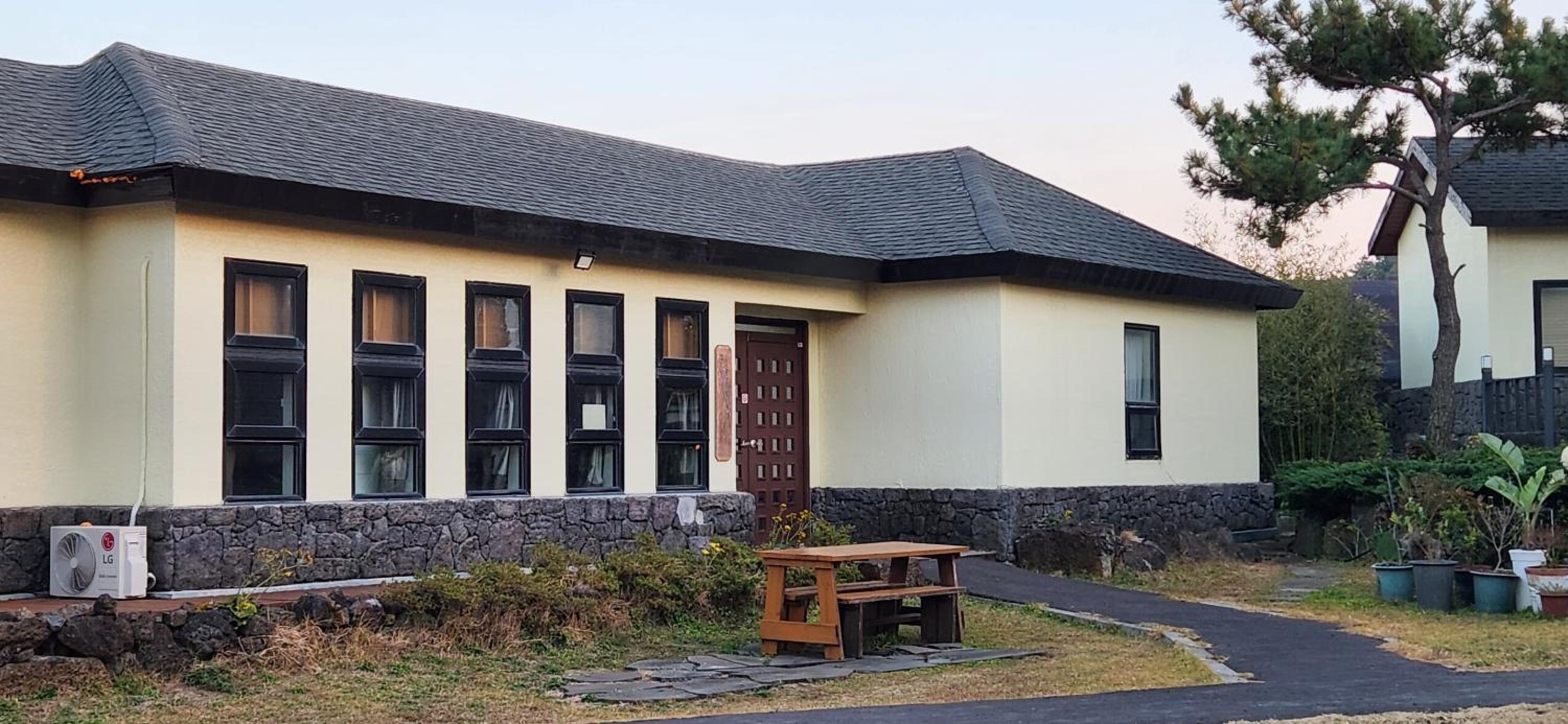 Onthestone Pension
