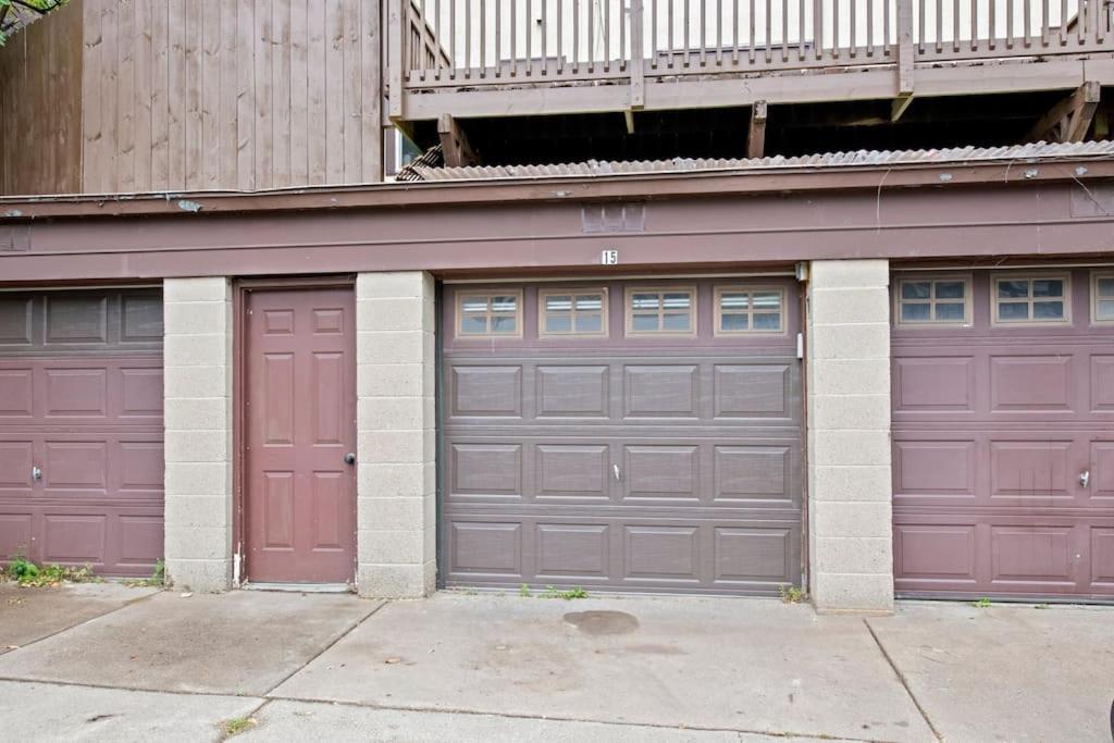 Minneapolis University DT, Garage, BBQ, Pet Friendly view 2