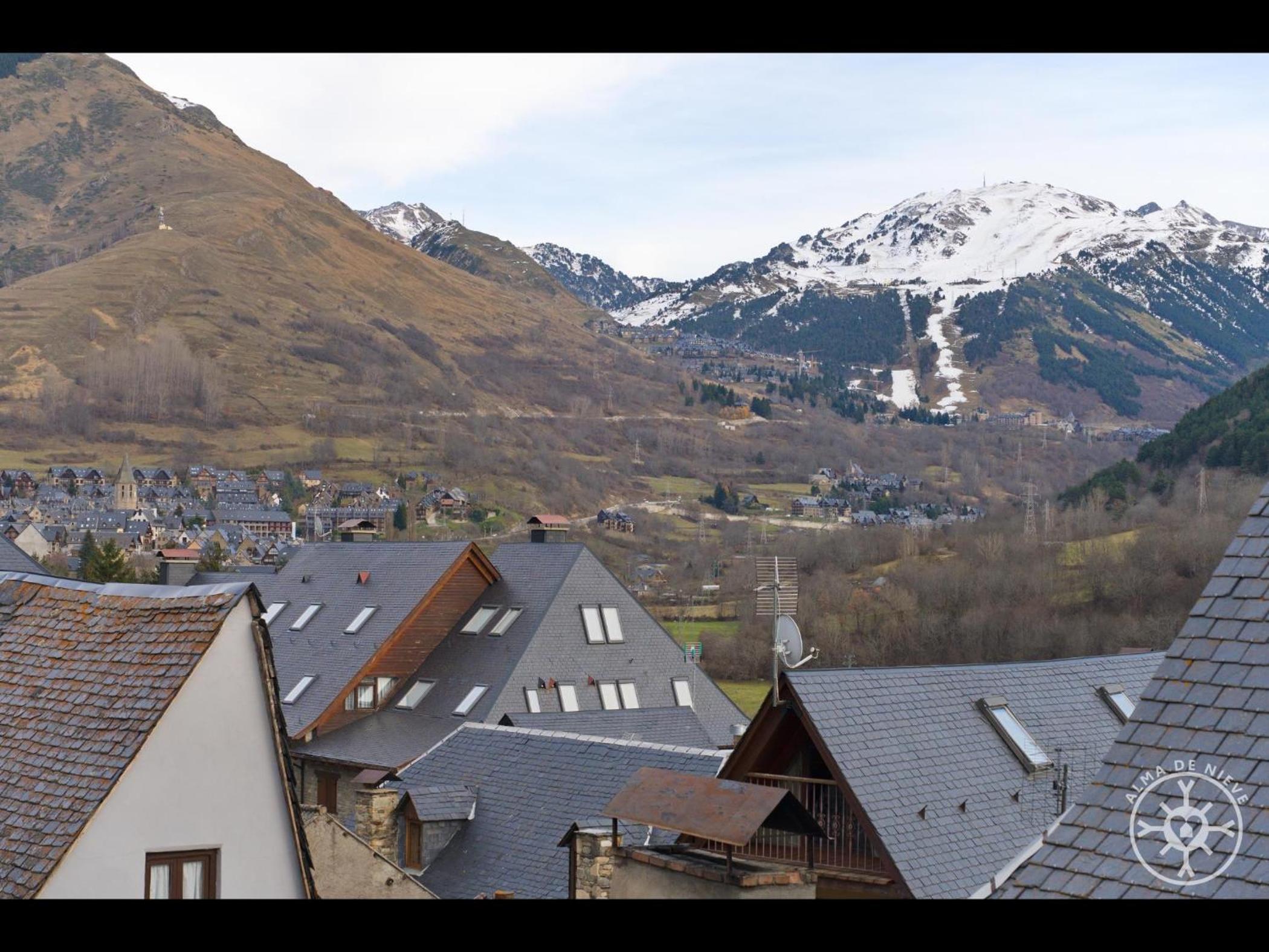 HONT de Alma de Nieve view 2