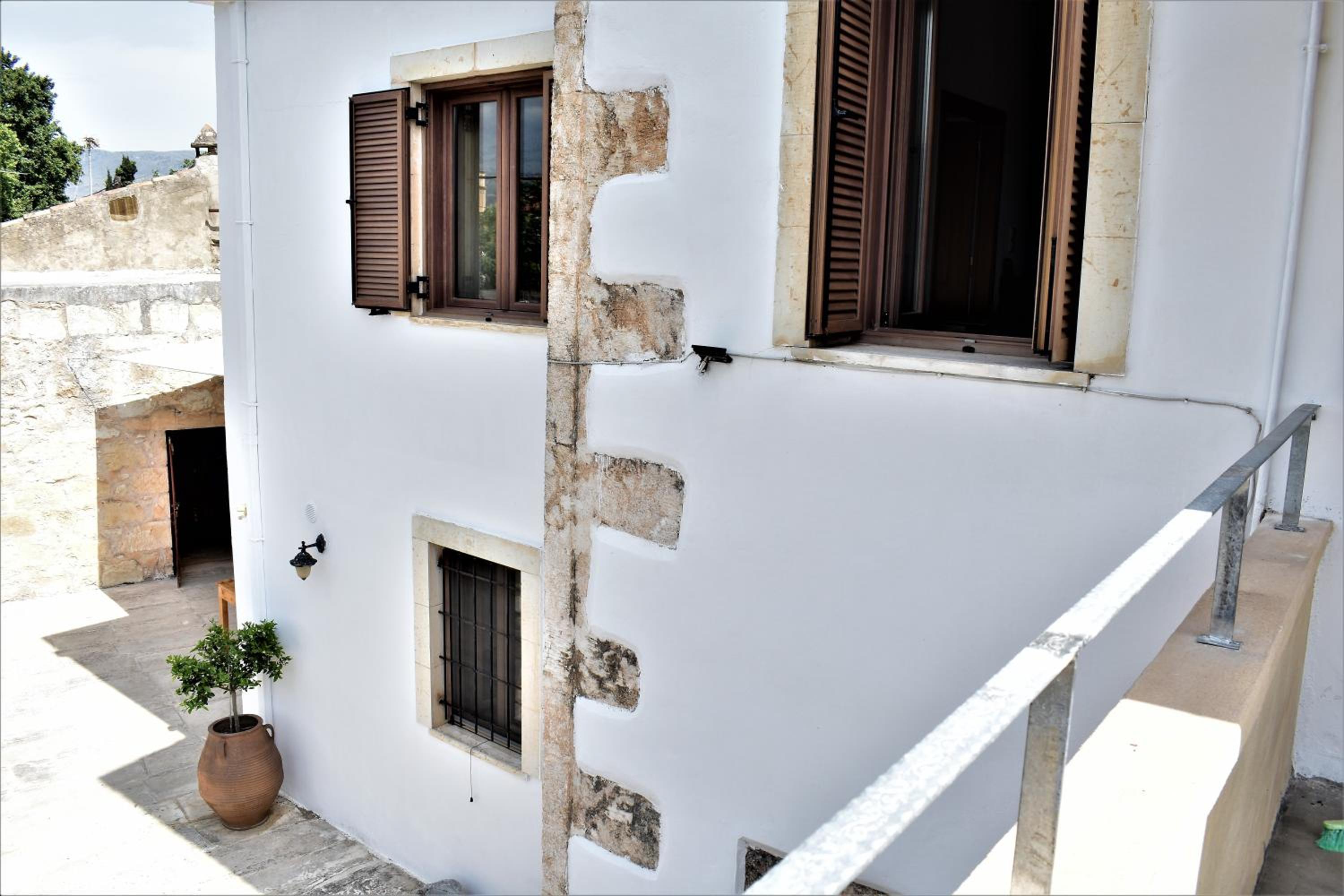 Madaro Traditional House