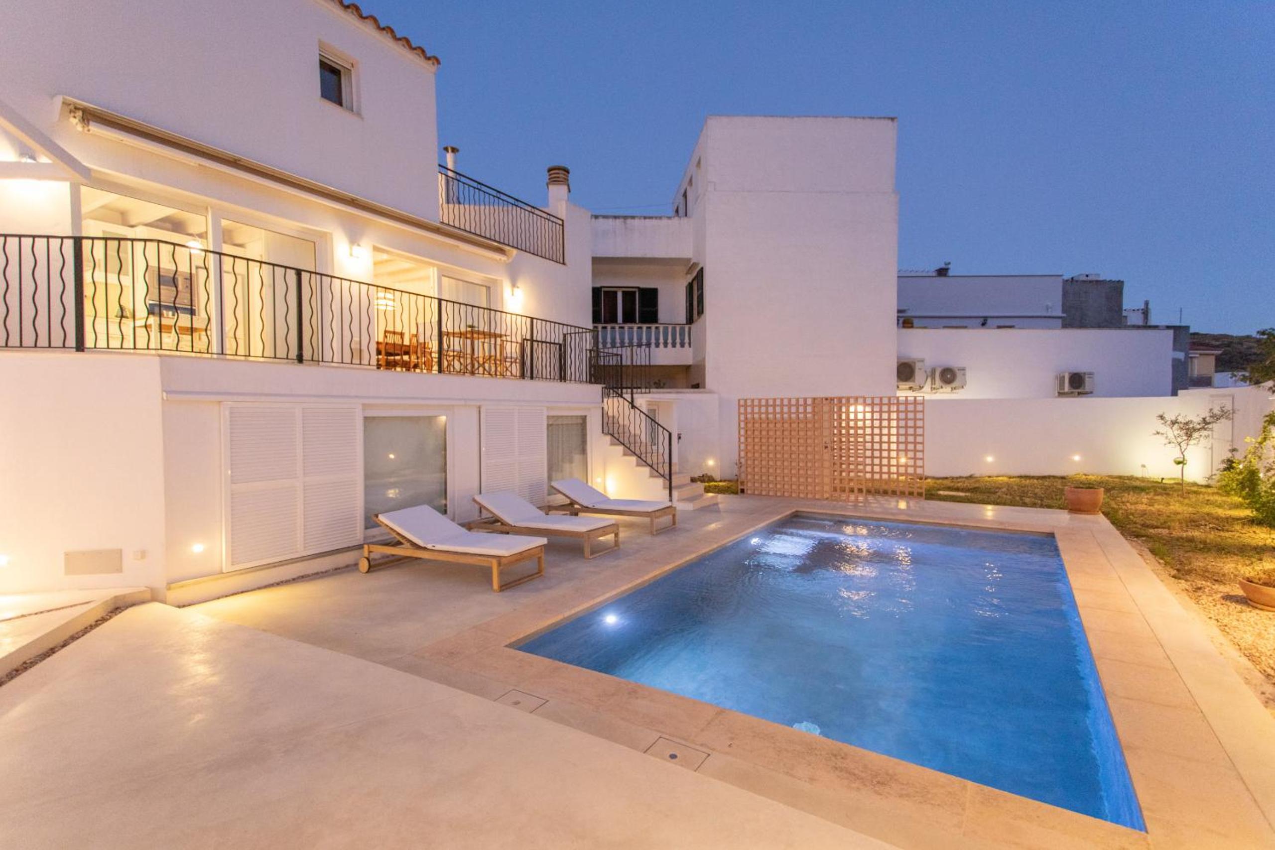 Casa Lluminosa, fabulosa y moderna casa de pueblo by Sonne Villas view 4