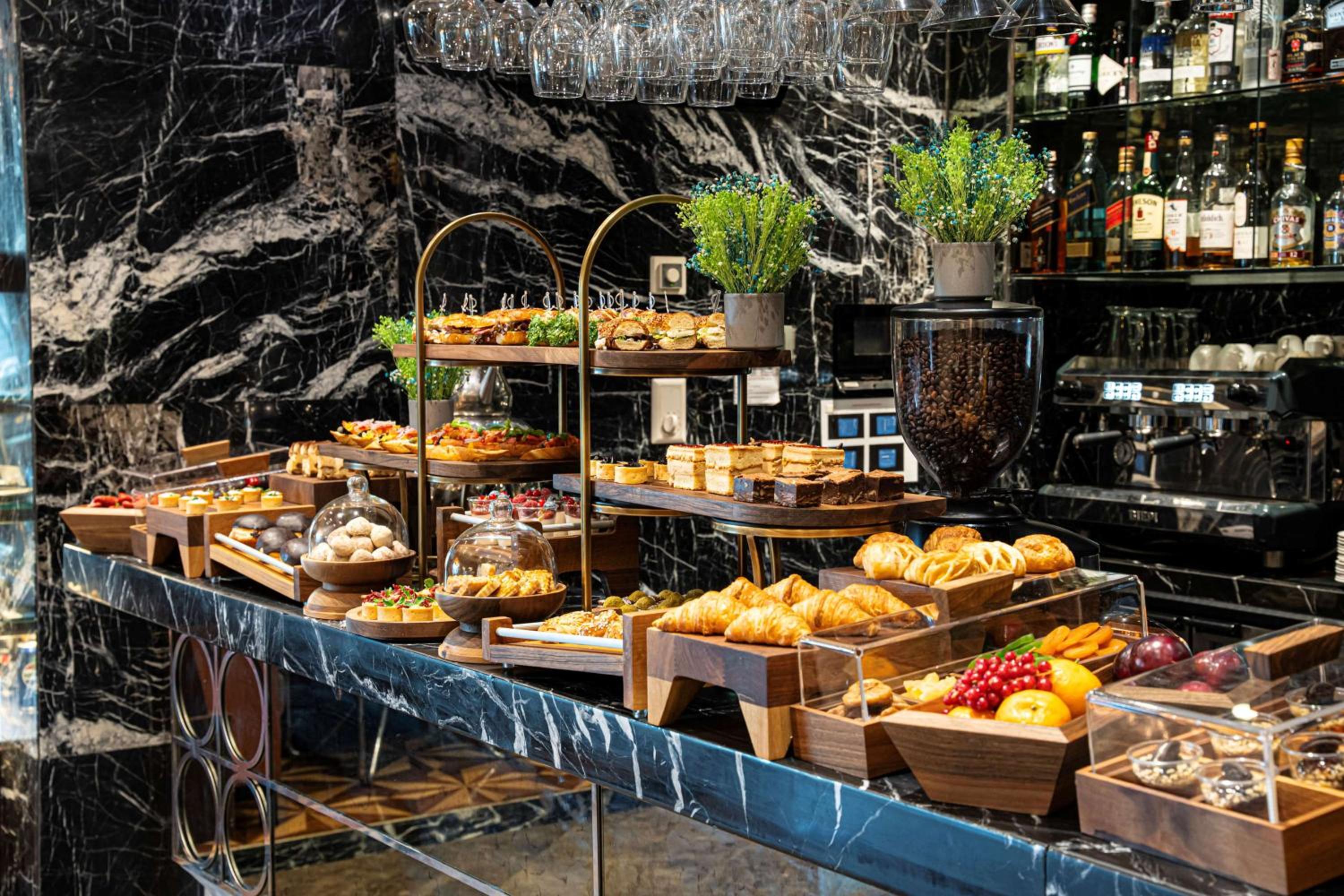 Radisson Blu Hotel Istanbul Pera - Image 33