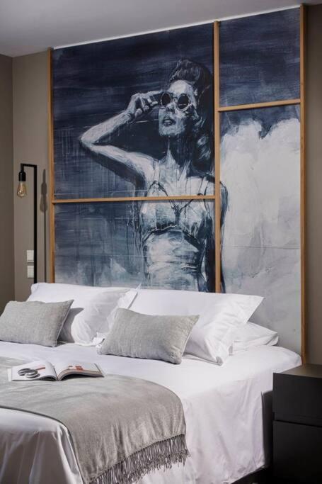 CW Athens Riviera Suite
