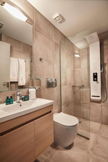 CW Athens Riviera Suite