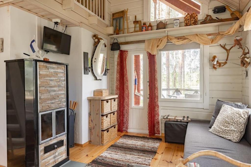 Traditional cottage with hot tub