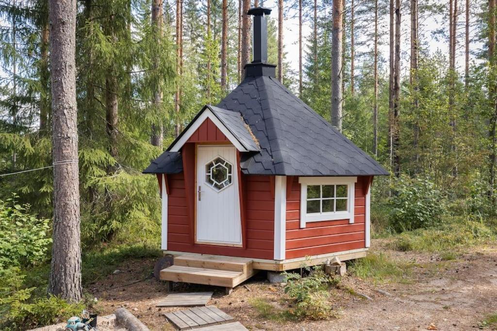 Traditional cottage with hot tub