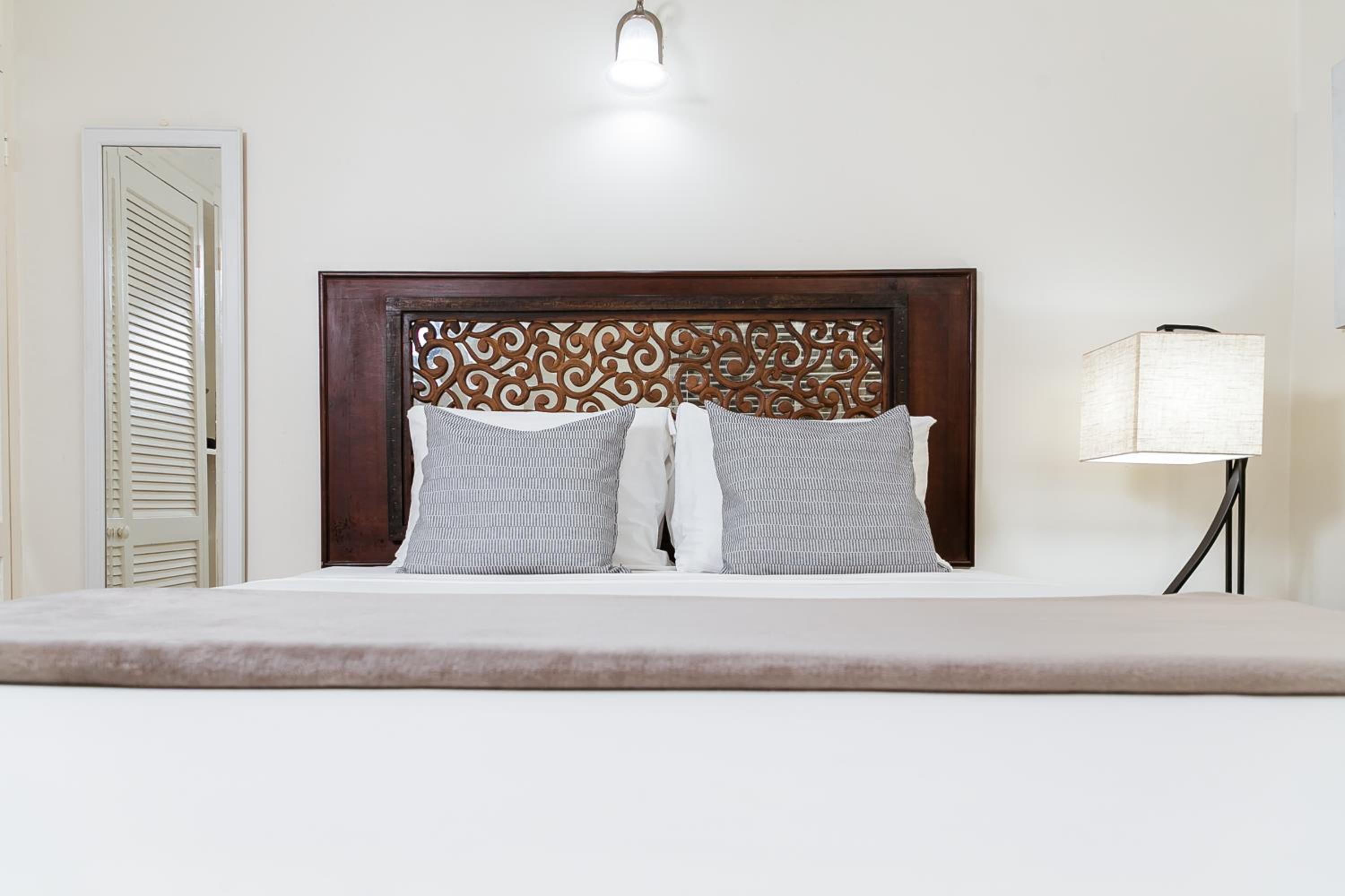 AquaHaven Retreat in Kingston view 2