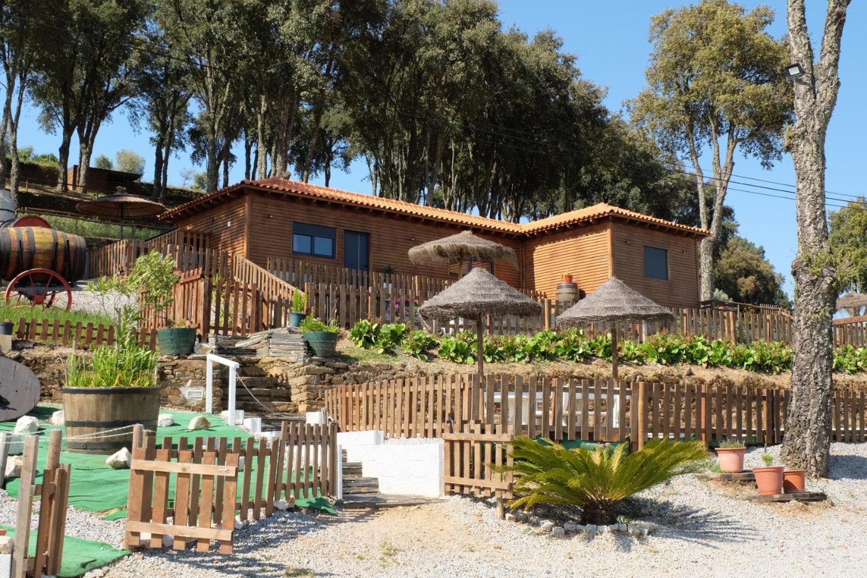 Hotel Quinta Da Bandeira - Casa De Ferias No Douro