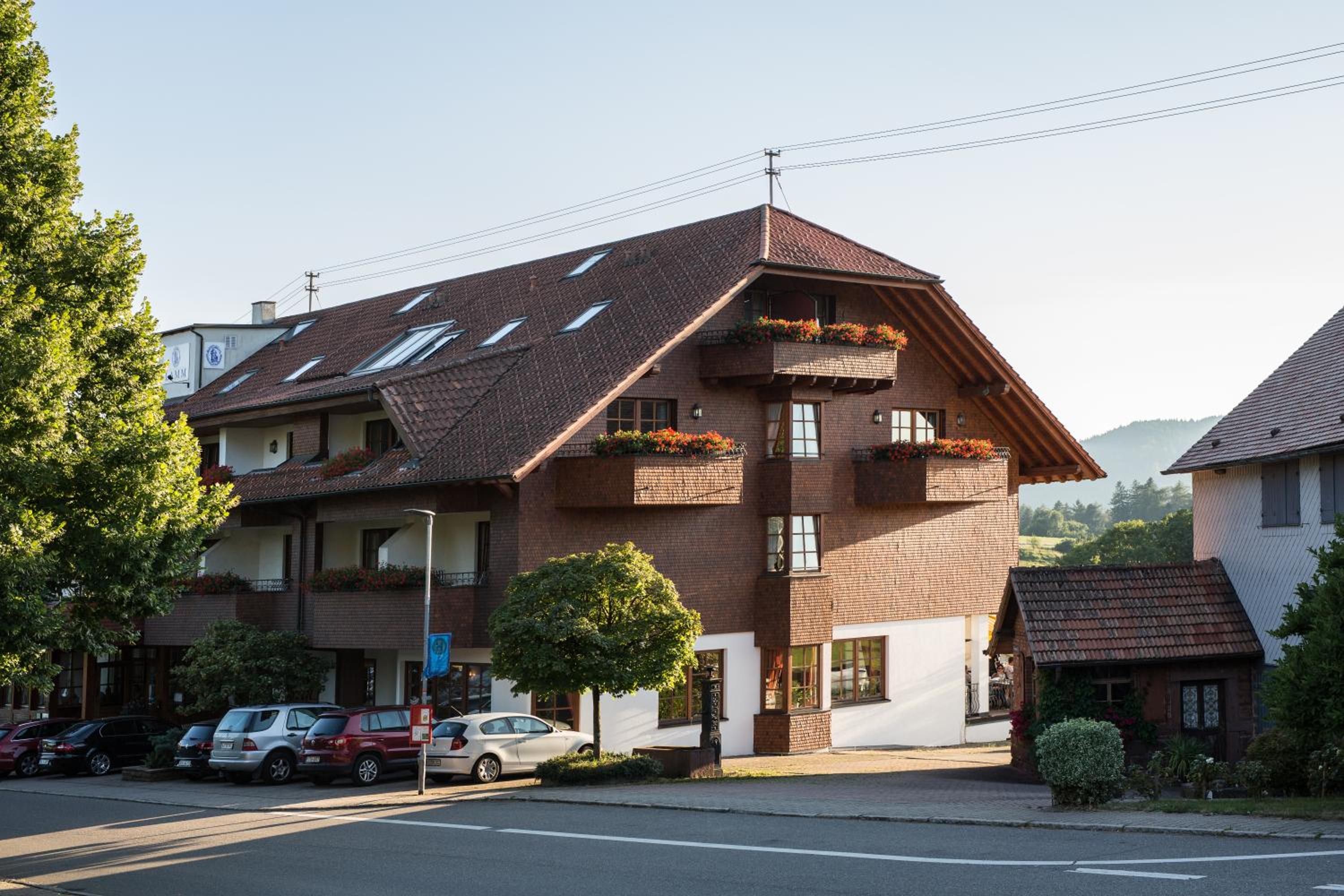 Hotel Restaurant Vinothek LAMM - Image 1