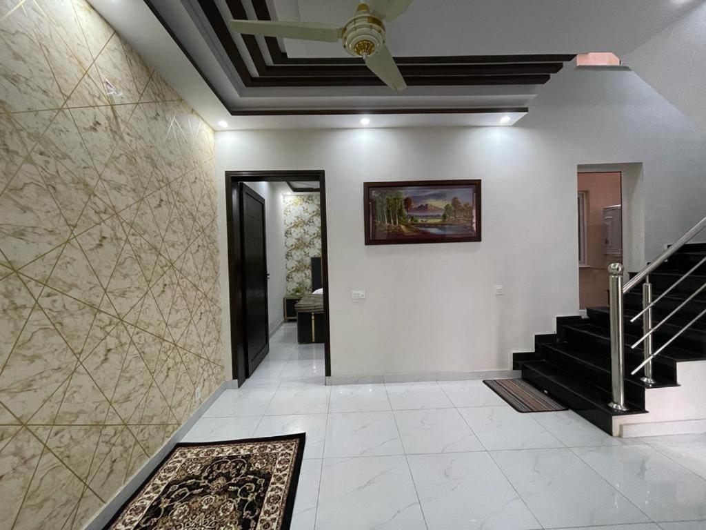 Spacious 3 Bedroom Stay DHA Lahore view 5
