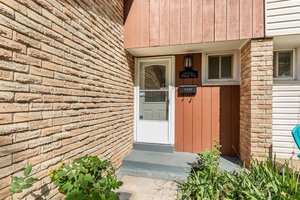 Upscale 3BR/2.5BATH House +Games room and Yard!