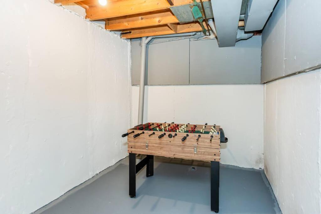 Upscale 3BR/2.5BATH House +Games room and Yard!