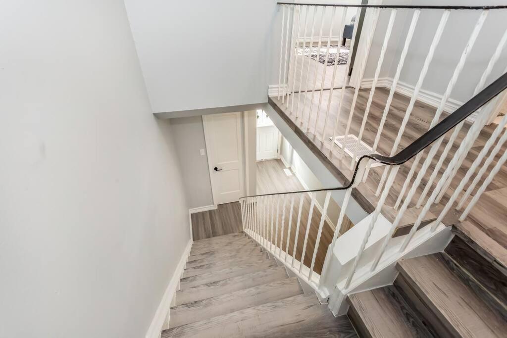 Upscale 3BR/2.5BATH House +Games room and Yard!