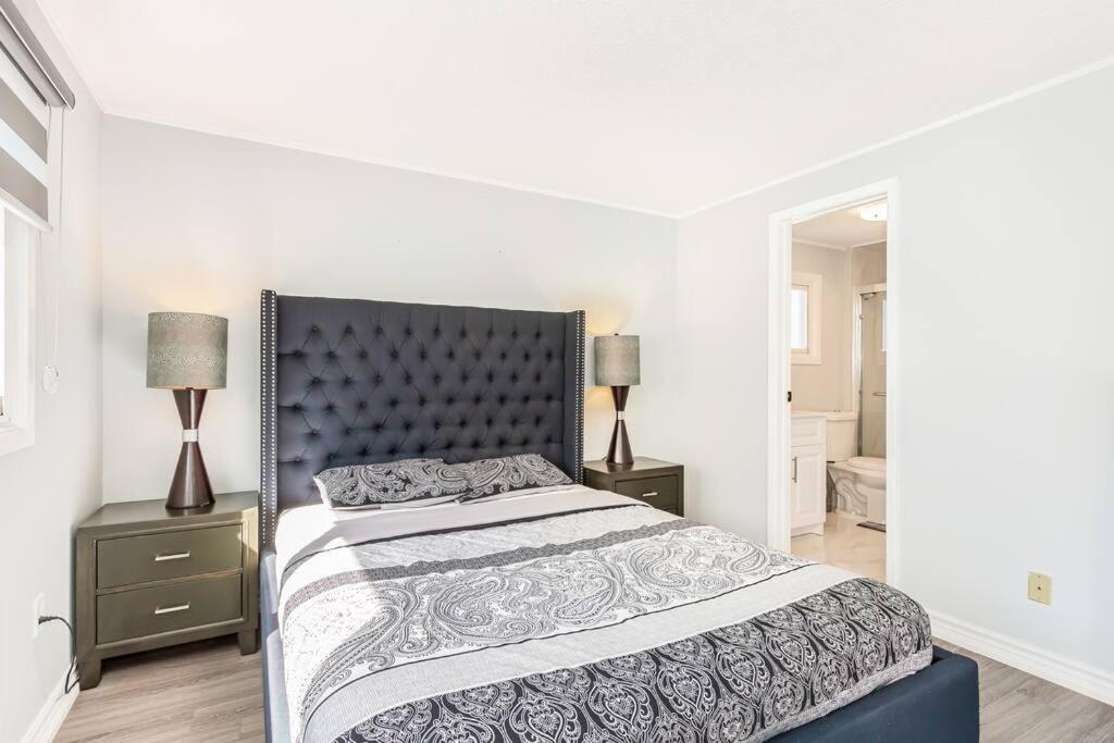 Upscale 3BR/2.5BATH House +Games room and Yard!