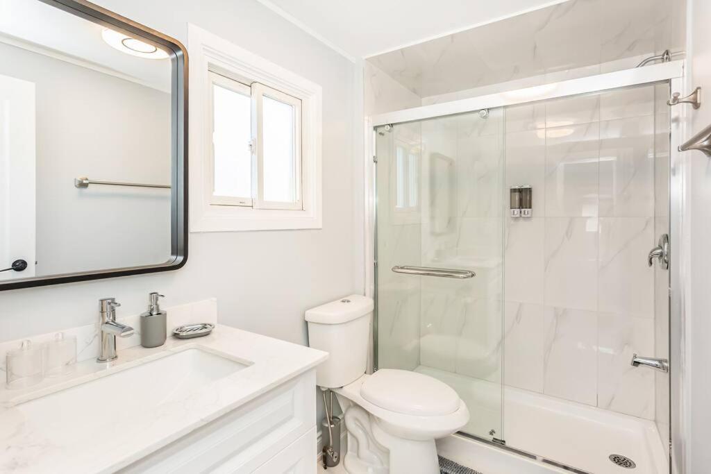 Upscale 3BR/2.5BATH House +Games room and Yard!