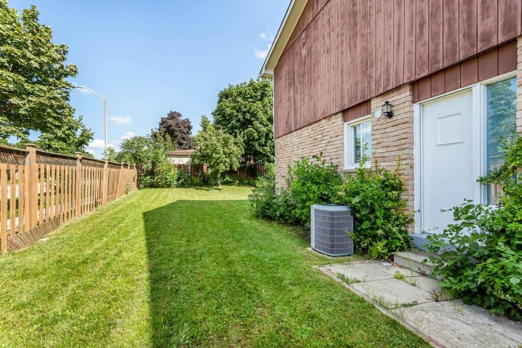 Upscale 3BR/2.5BATH House +Games room and Yard!