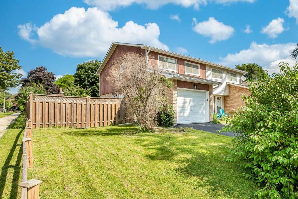 Upscale 3BR/2.5BATH House +Games room and Yard!