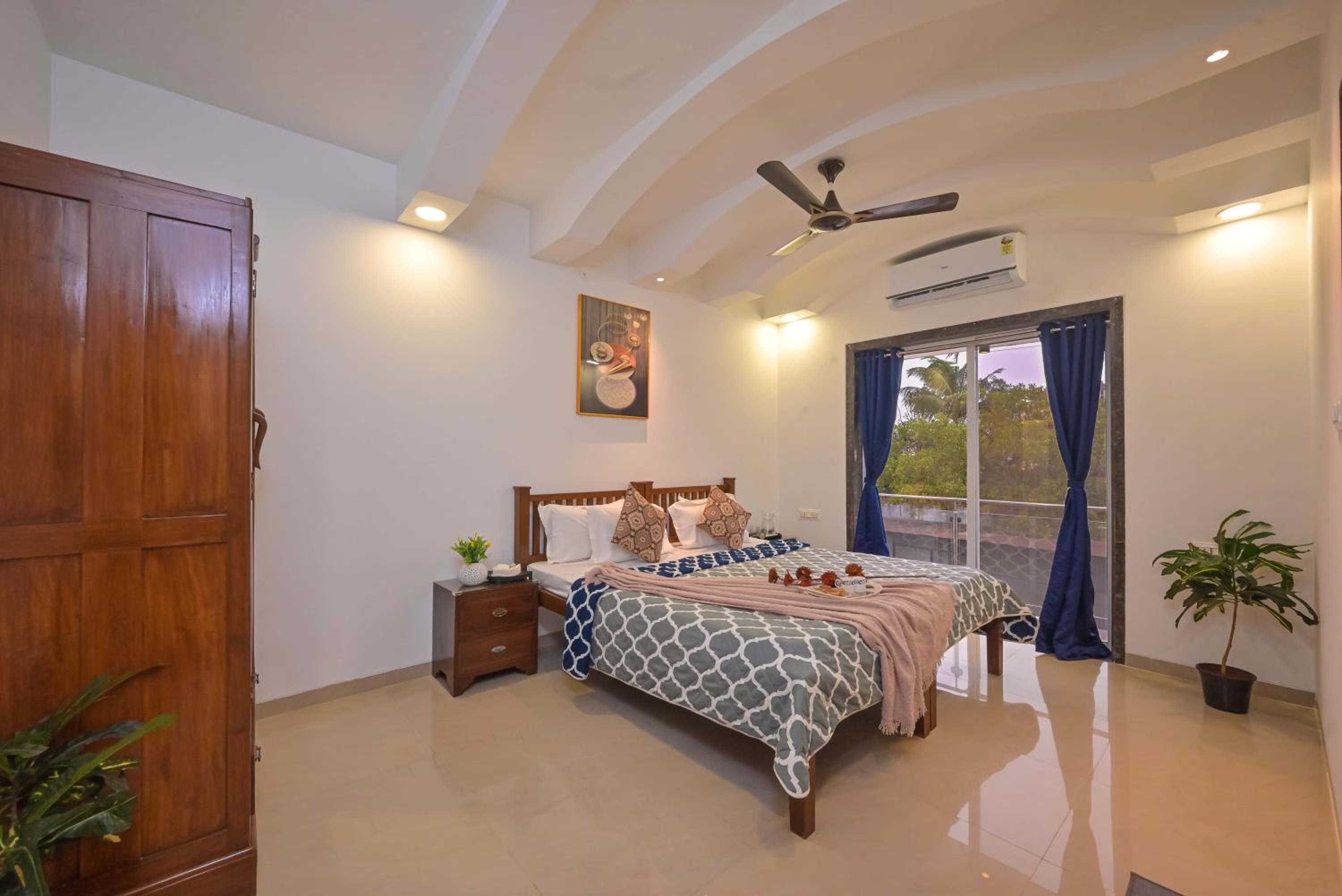 Azure Retreat Villa By Tropicana Stays