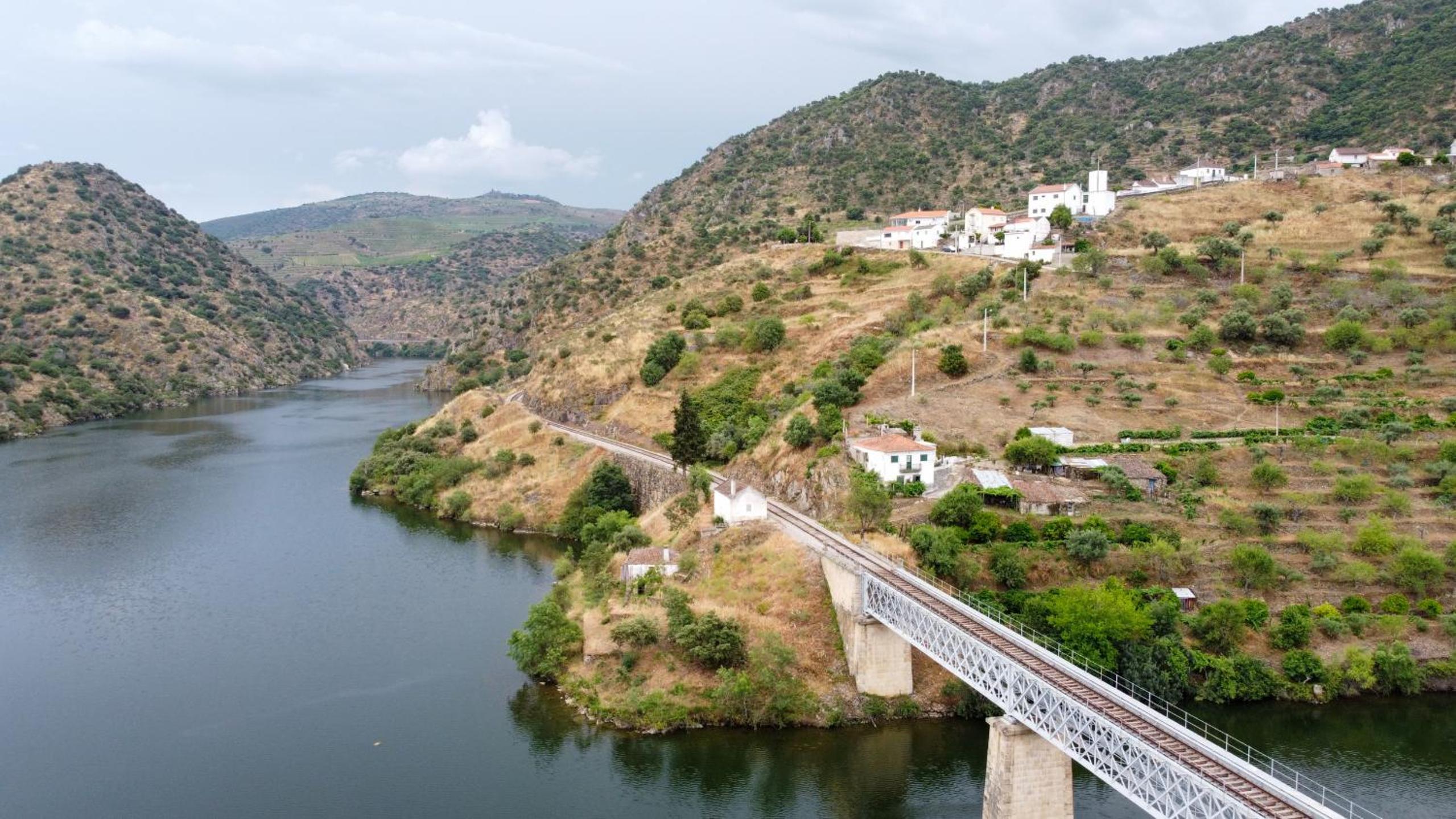 RENT4REST DOURO RIVER VIEW FAMILY RETREAT 3BD Apartment