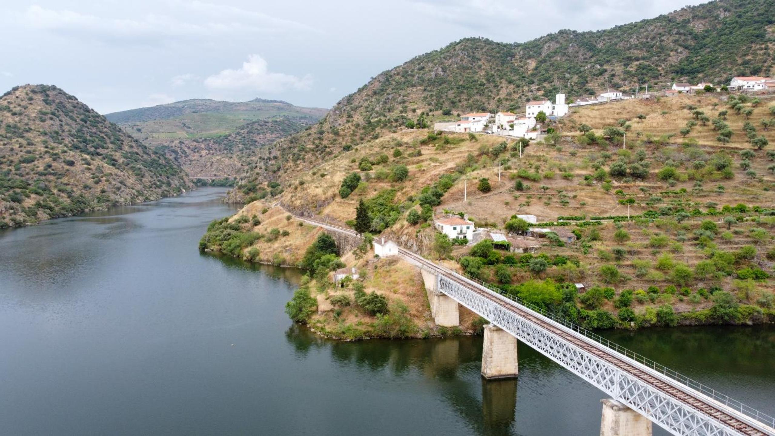 RENT4REST DOURO RIVER VIEW FAMILY RETREAT 3BD Apartment