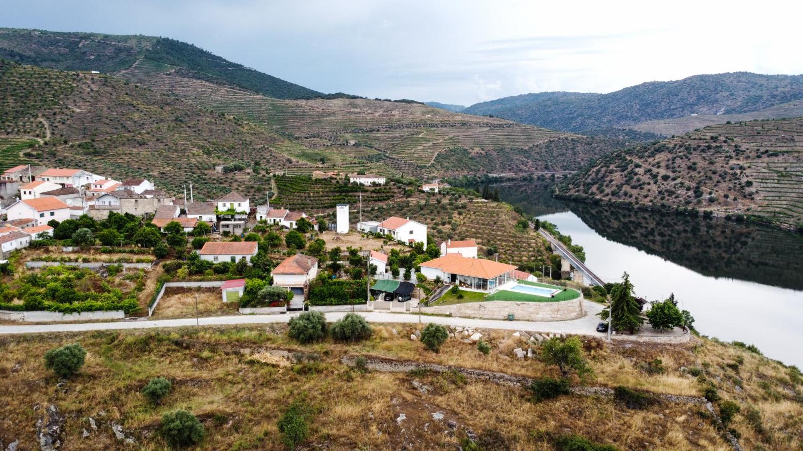 RENT4REST DOURO RIVER VIEW FAMILY RETREAT 3BD Apartment