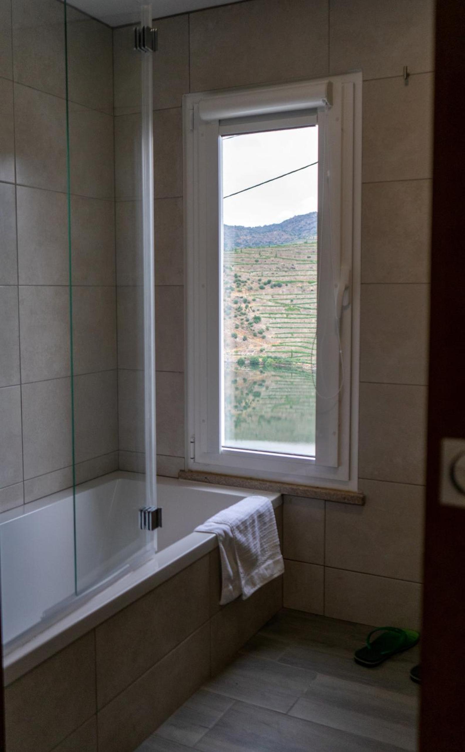 RENT4REST DOURO RIVER VIEW FAMILY RETREAT 3BD Apartment