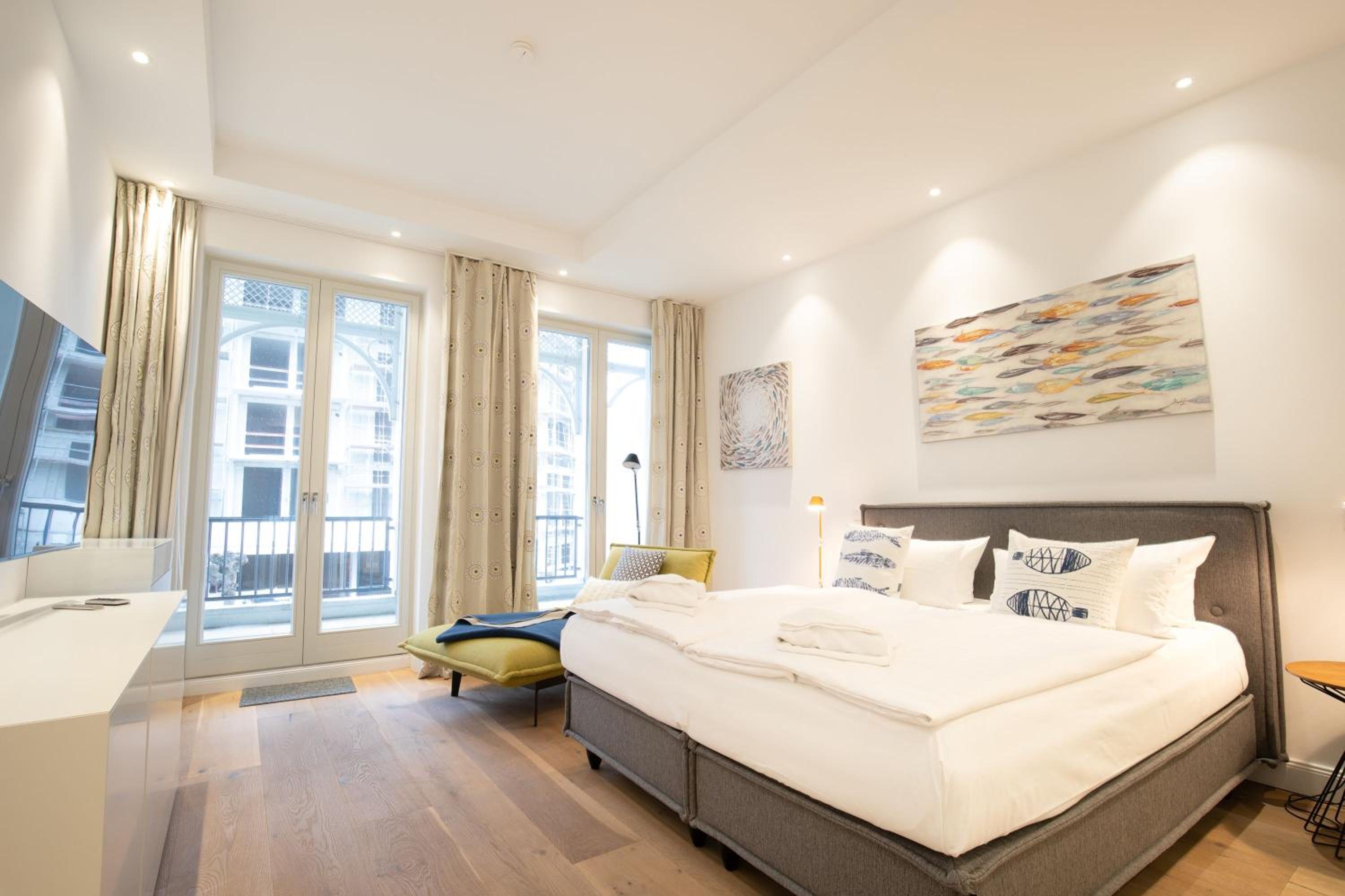 FIRST Bel Etage