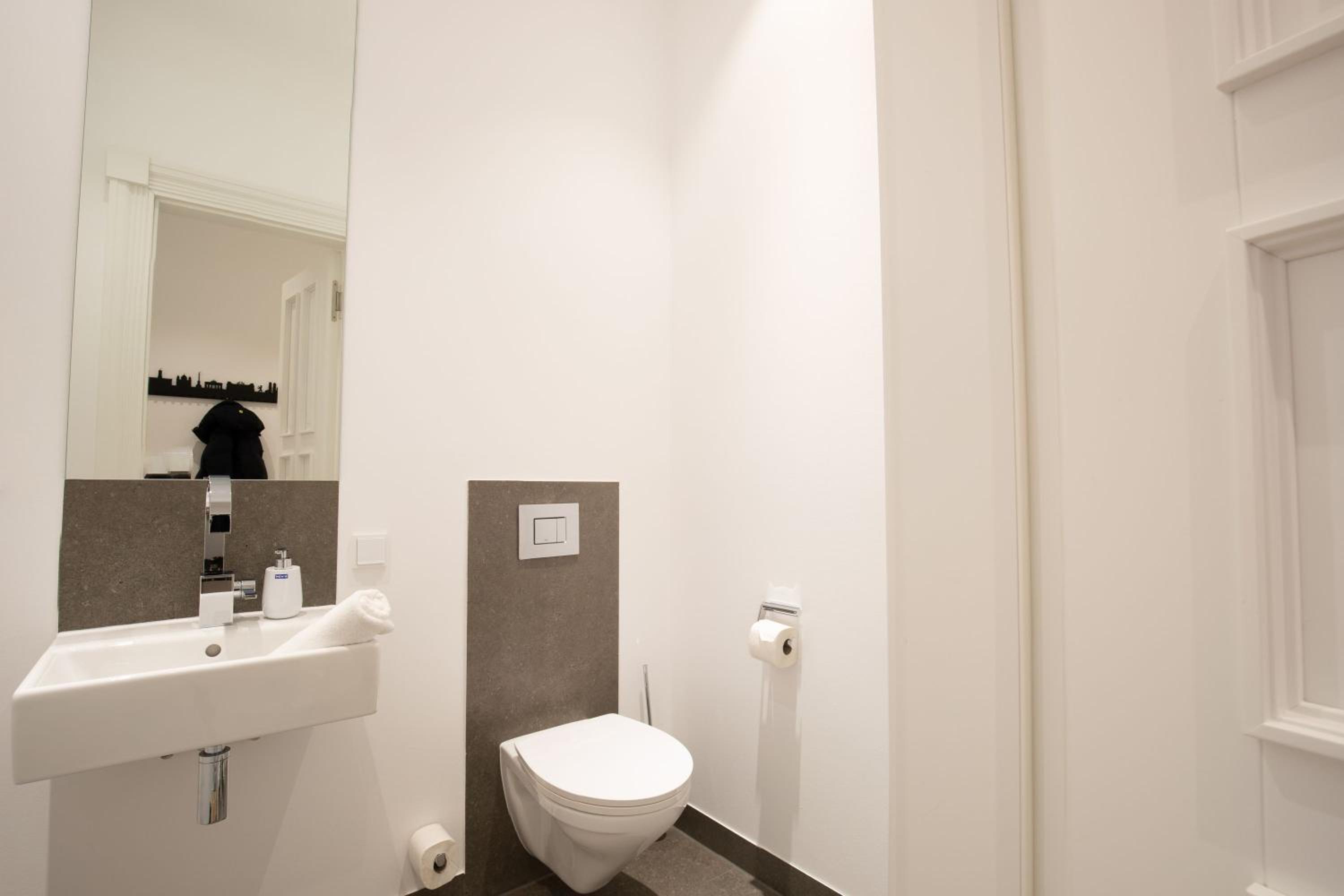 FIRST Bel Etage