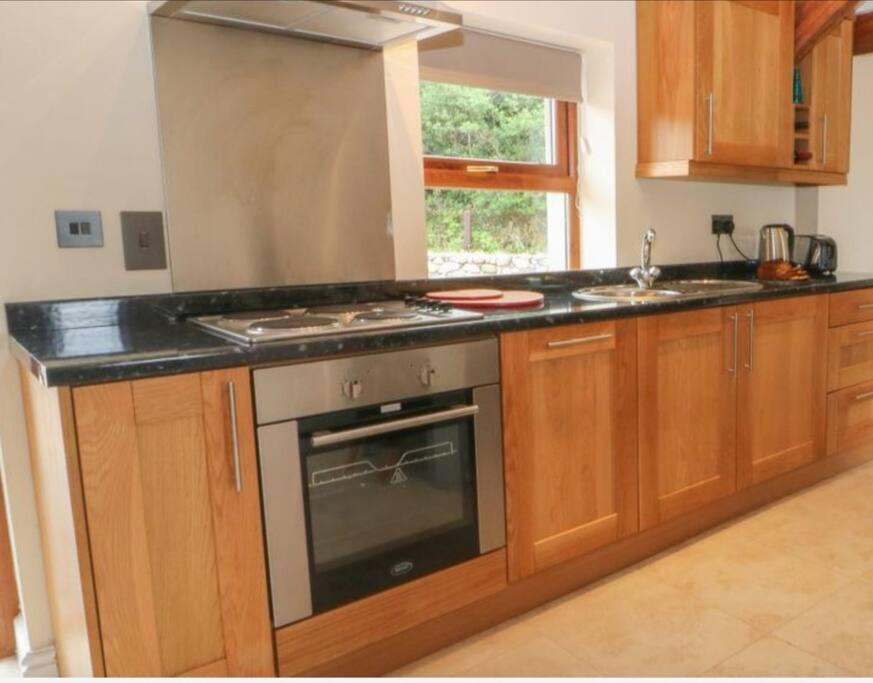 Y BEUDY Cosy 2 bed. Stunning scenery, nr Snowdonia