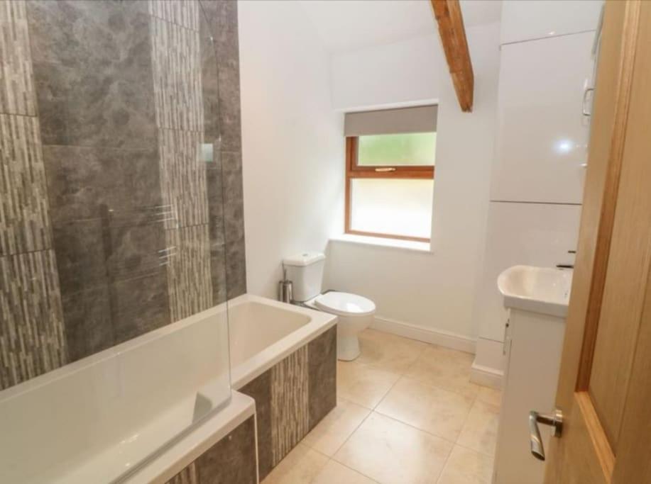 Y BEUDY Cosy 2 bed. Stunning scenery, nr Snowdonia