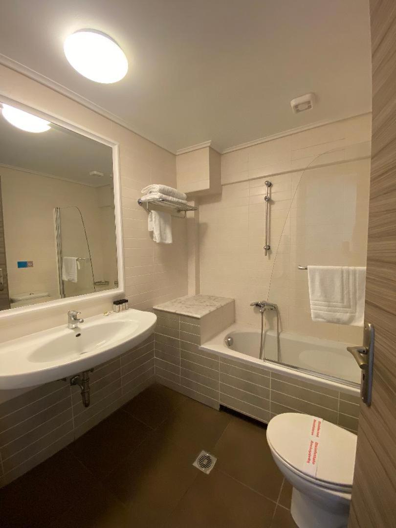 Alonissos Beach Bungalows And Suites Hotel