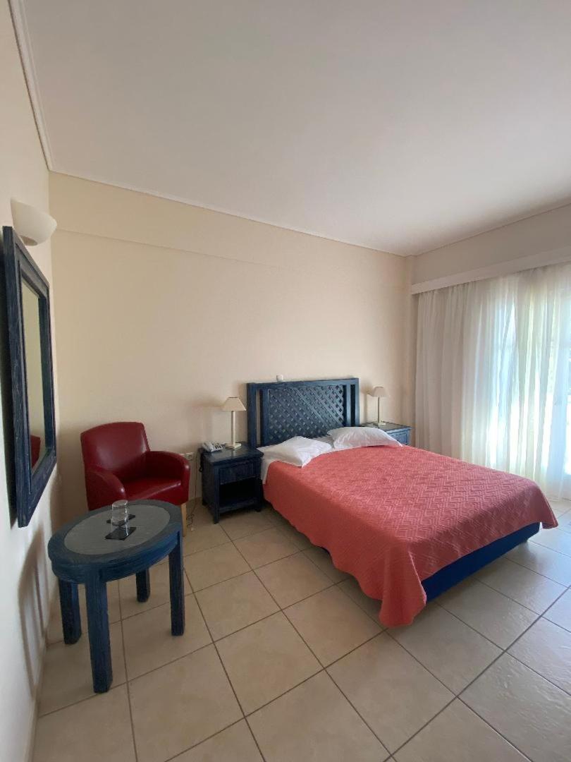 Alonissos Beach Bungalows And Suites Hotel