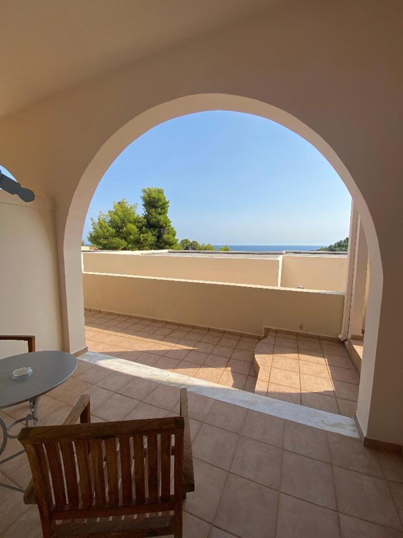 Alonissos Beach Bungalows And Suites Hotel