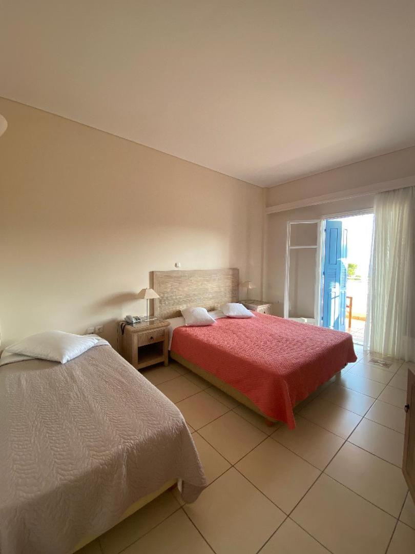 Alonissos Beach Bungalows And Suites Hotel