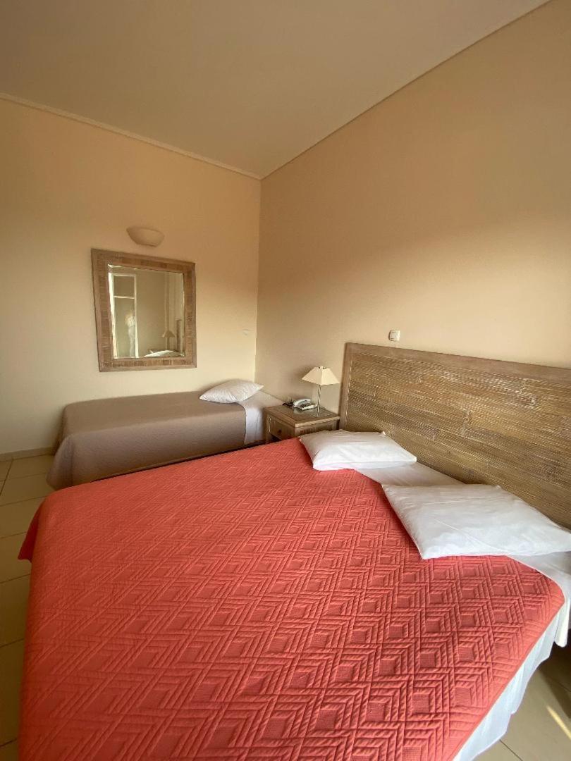 Alonissos Beach Bungalows And Suites Hotel