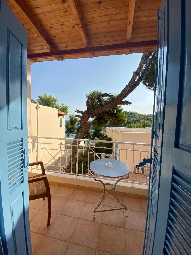 Alonissos Beach Bungalows And Suites Hotel