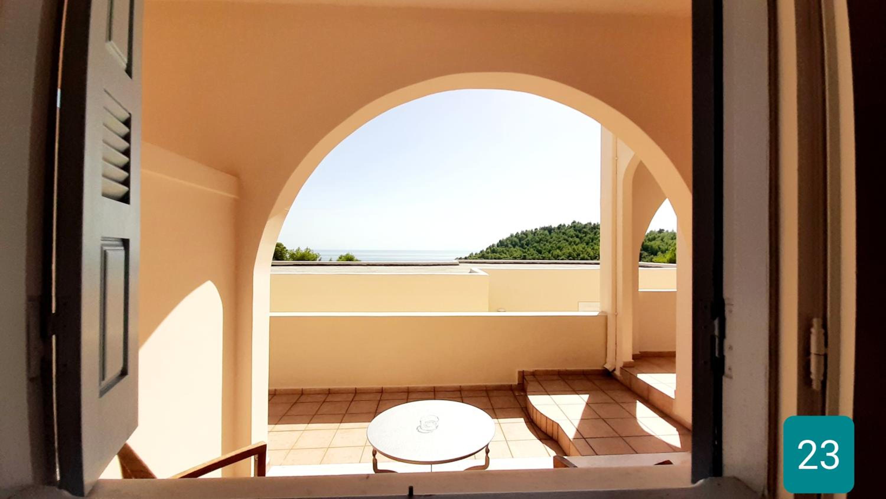 Alonissos Beach Bungalows And Suites Hotel