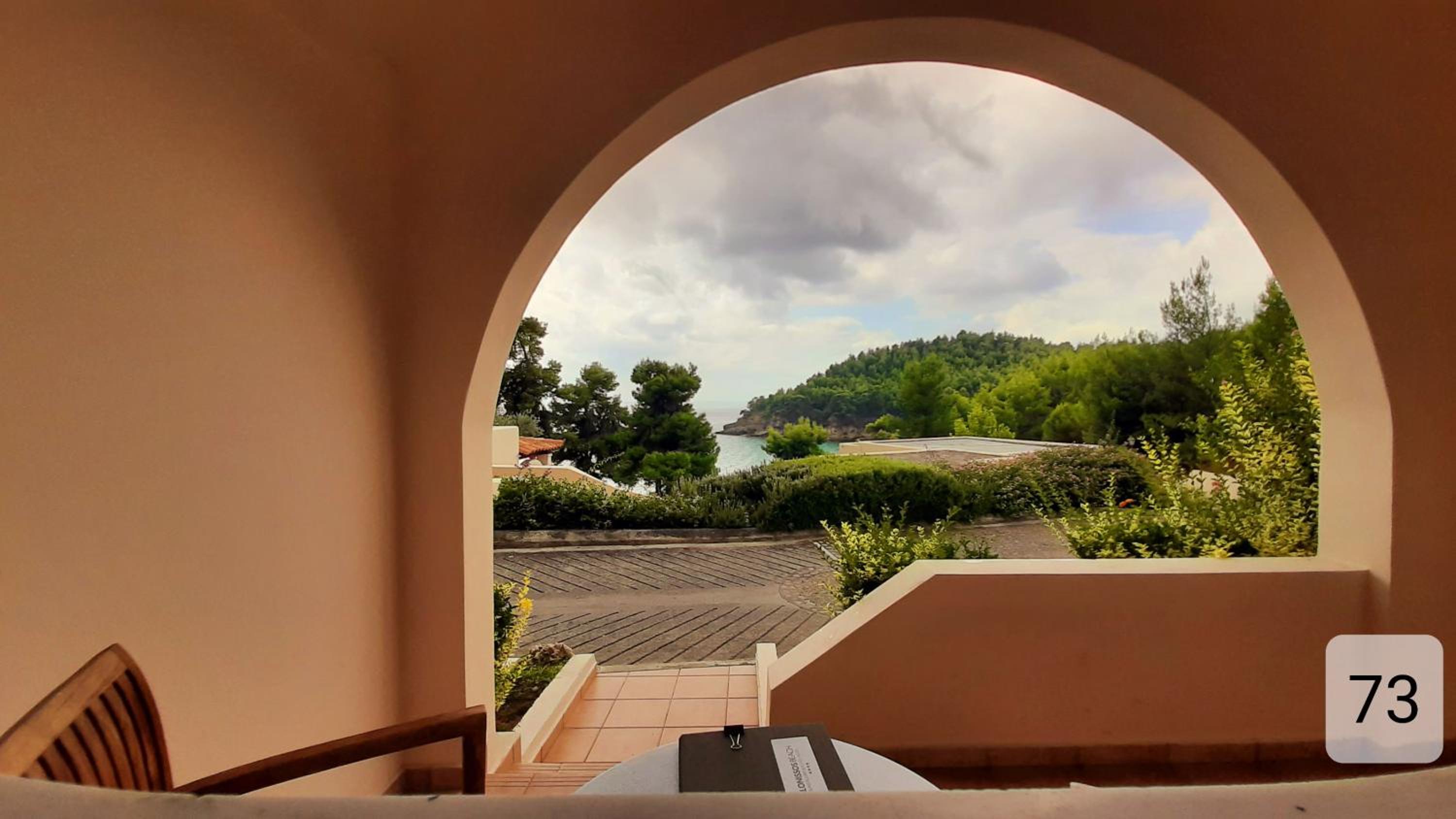 Alonissos Beach Bungalows And Suites Hotel