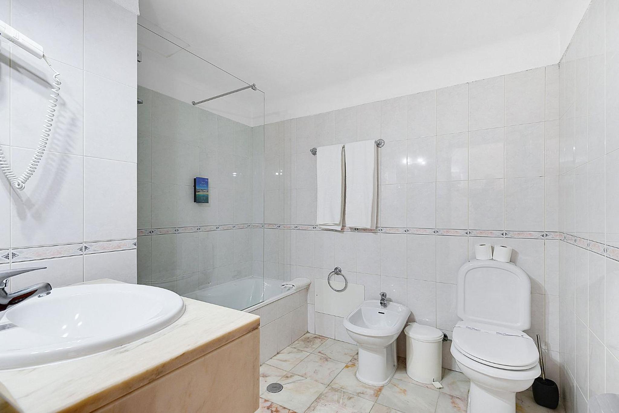 Carvoeiro Vacations - Hotel Carvoeiro Plaza - Property Image 90