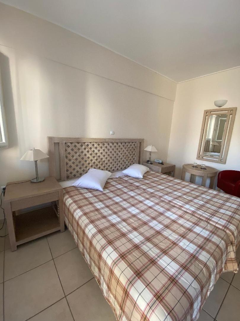 Alonissos Beach Bungalows And Suites Hotel