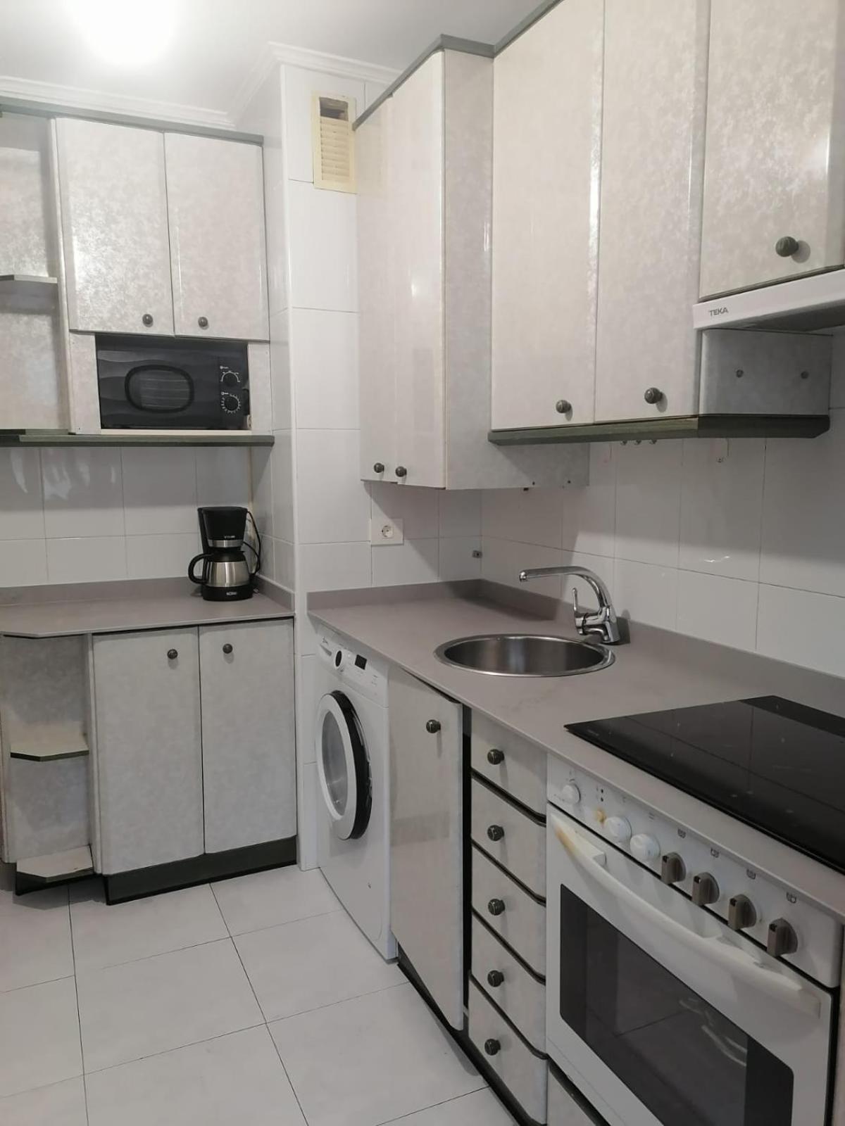 Apartamento dúplex junto a la playa con garaje