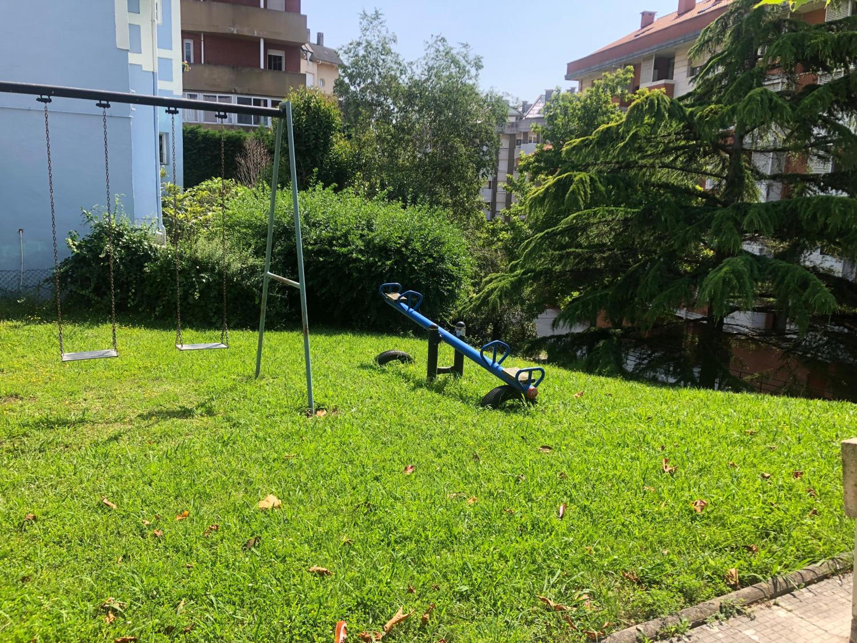 Apartamento dúplex junto a la playa con garaje