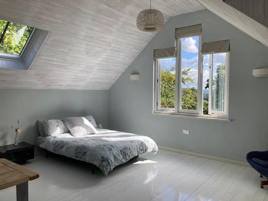 Bright, airy Annex in village with stunning views view 4