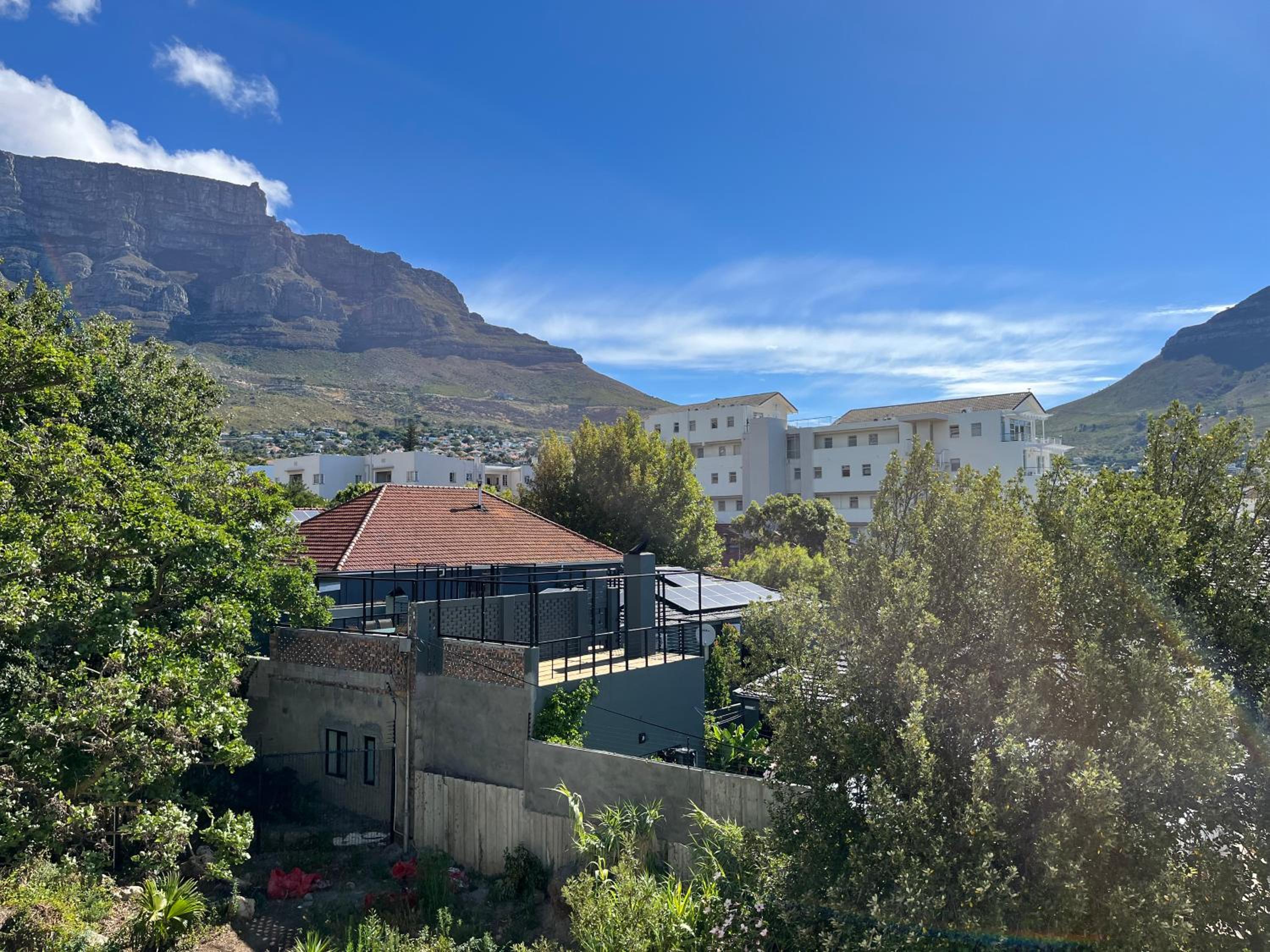 Gardens Apartment Stunning Mountain Views