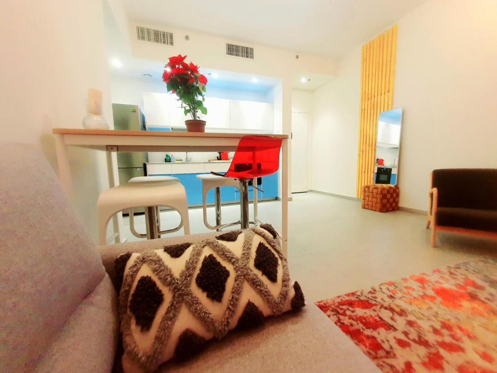 Spacious New 1BD Levinski Florentin view 5