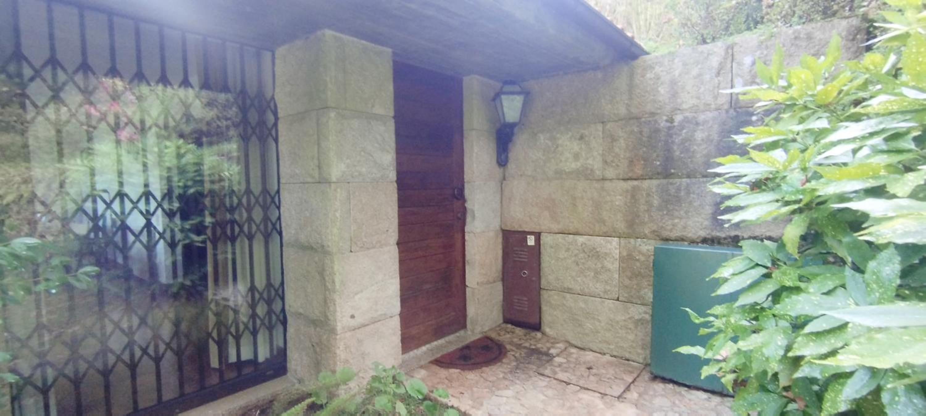 Moradia 3 quartos com piscina partilhada no Gerês Caniçada Braga