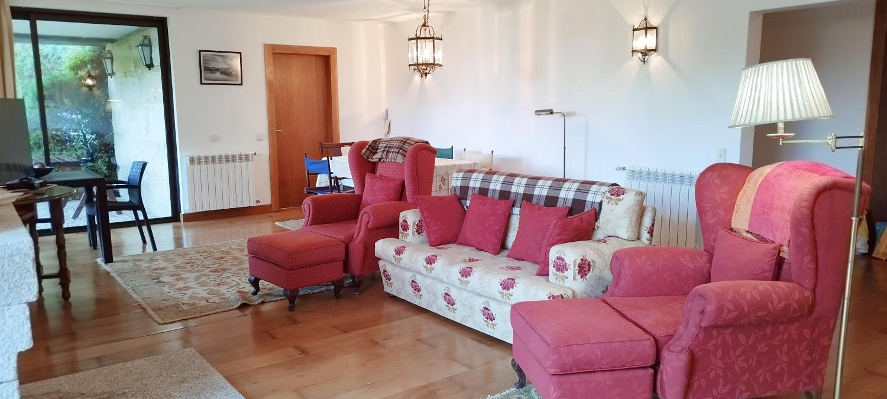 Moradia 3 quartos com piscina partilhada no Gerês Caniçada Braga