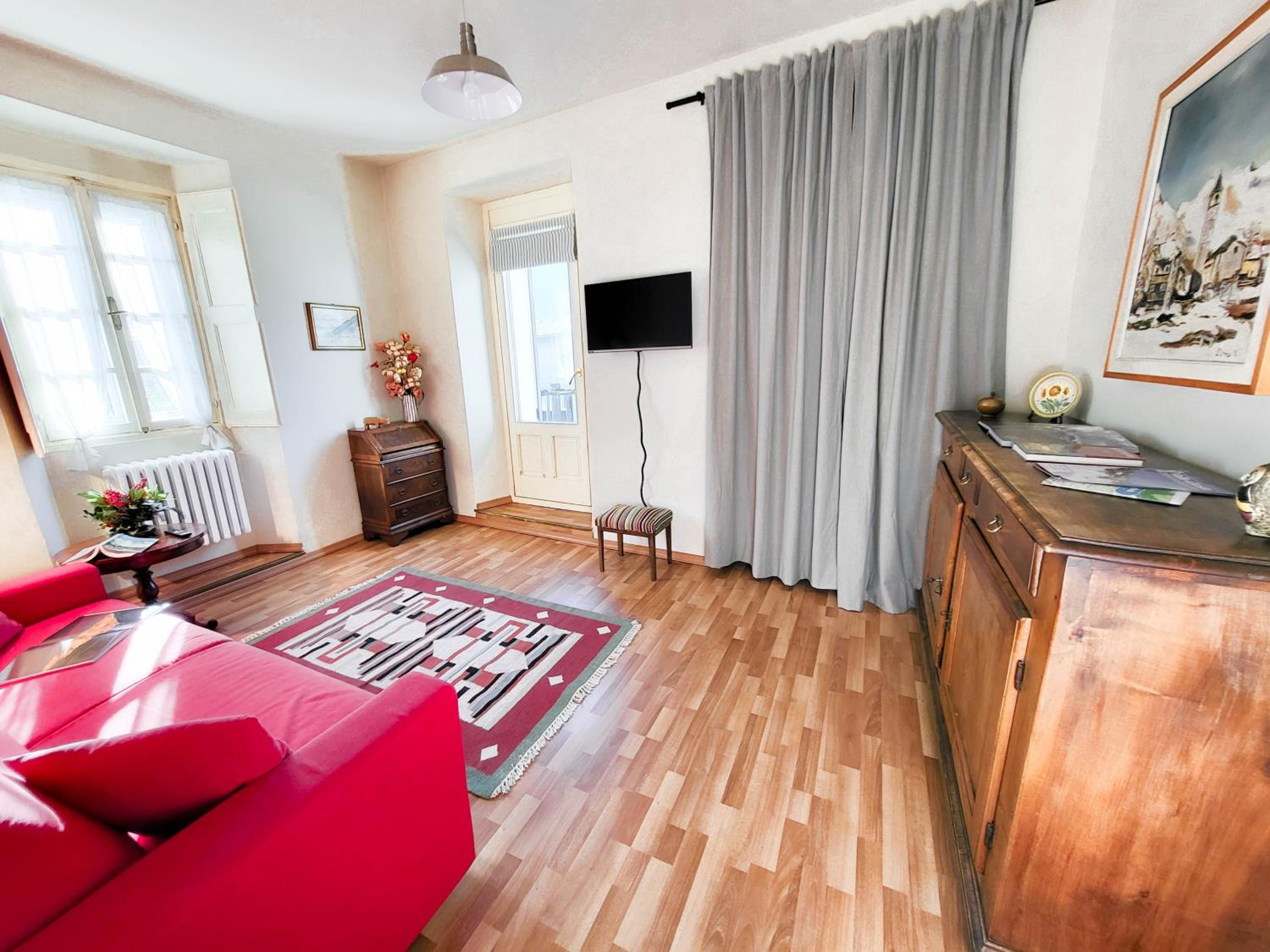 Cretallaz - Rustic house in strategic location with castle view, free parking and WiFi view 3