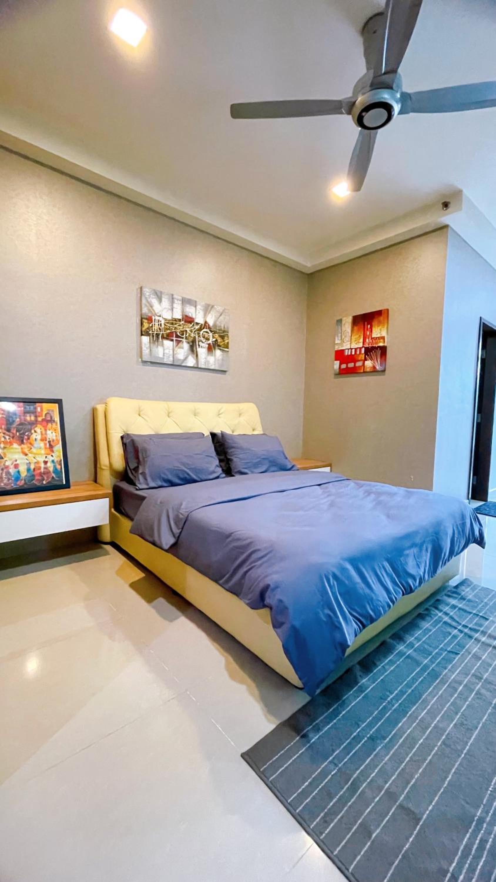 Studio at Shaftsbury Residences 1 photo 3